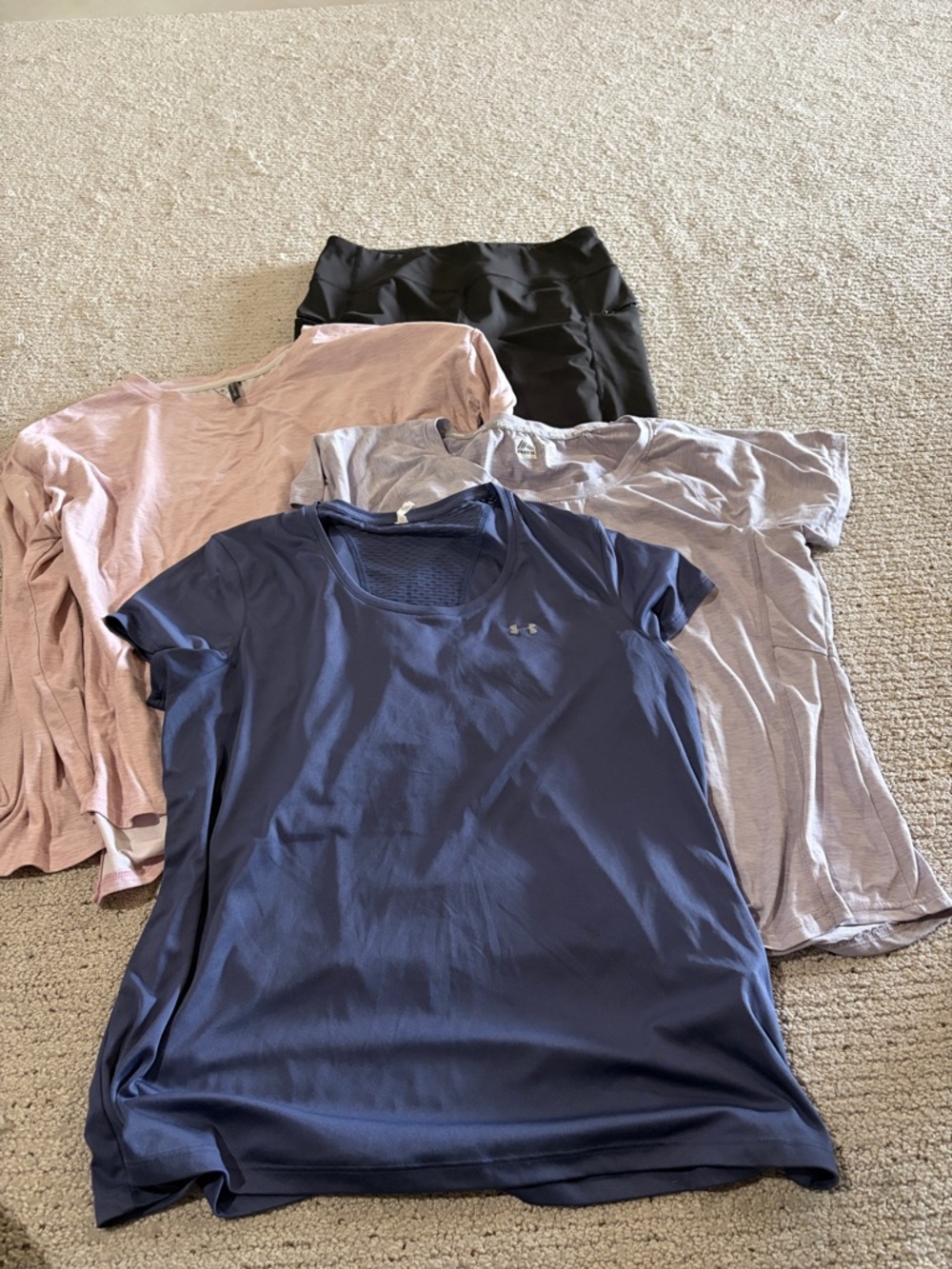 XL workout bundle. UA short sleeve, RBX short sleeve leggingJaclyn Long Sleeve,